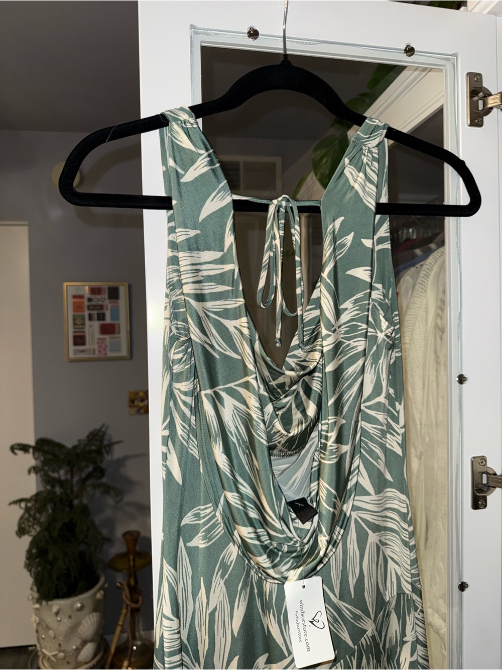 Sleeveless Green Leaf Print Dress